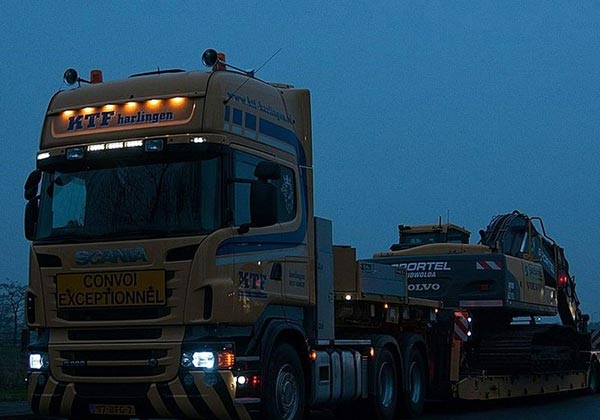 短信轰炸机网页版